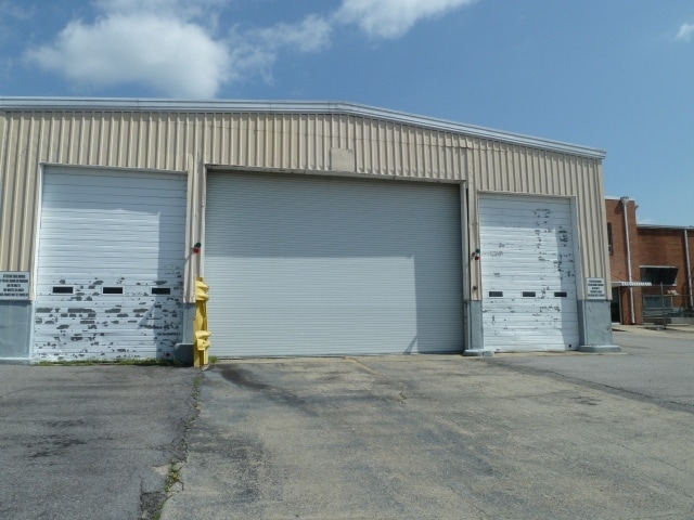 More Photos Of 345 E Marshall St, Wytheville Manufacturing For Lease