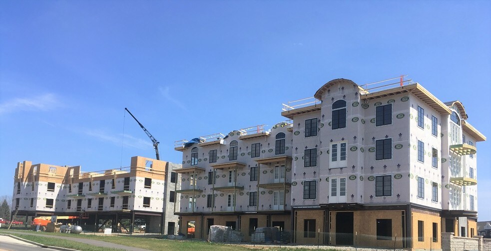 More Photos Of 3105 S Sare Rd, Bloomington Apartments For Lease