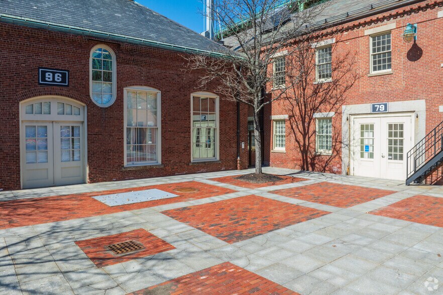 More Photos Of 79/96 13th Street, Charlestown Medical For Lease