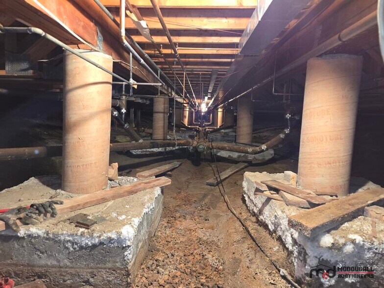 More Photos Of 775 W 5th Ave, Shaunavon Hotel For Sale