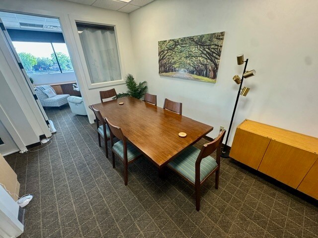 More Photos Of 1300 N Holopono St, Kihei Office For Lease