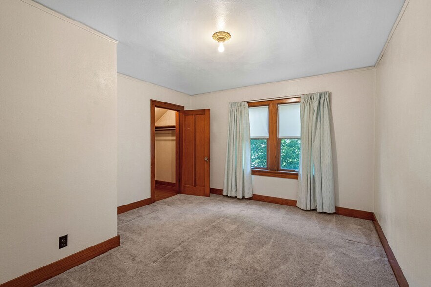 More Photos Of 115 23rd St, Columbus Land For Sale