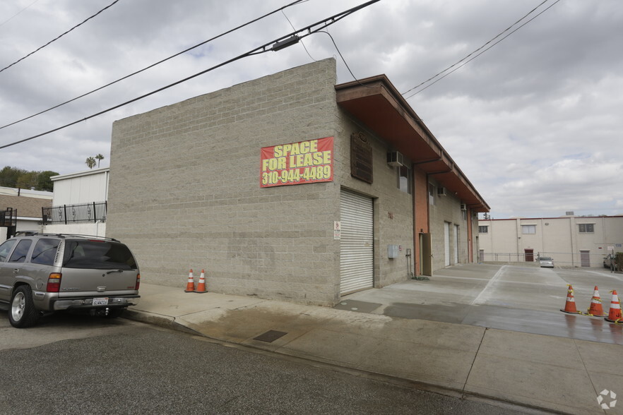 Primary Photo Of 786 Miraflores Ave, Los Angeles Auto Repair For Lease