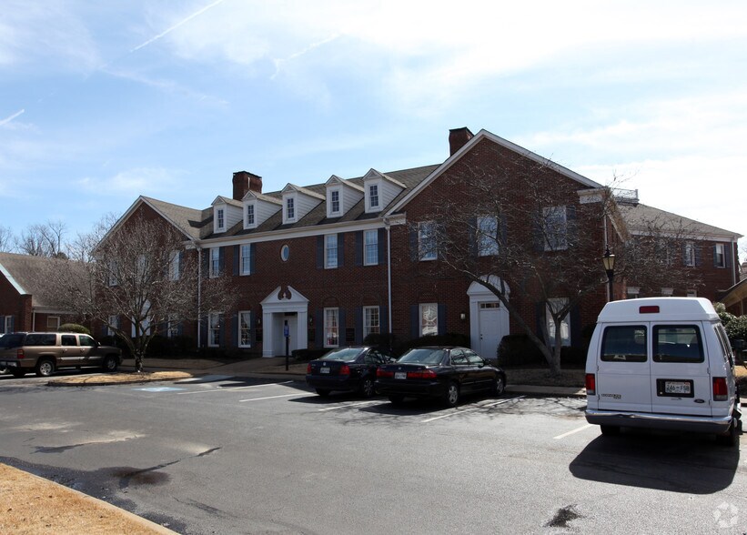More Photos Of 7515 Corporate Centre Dr, Germantown Office For Lease