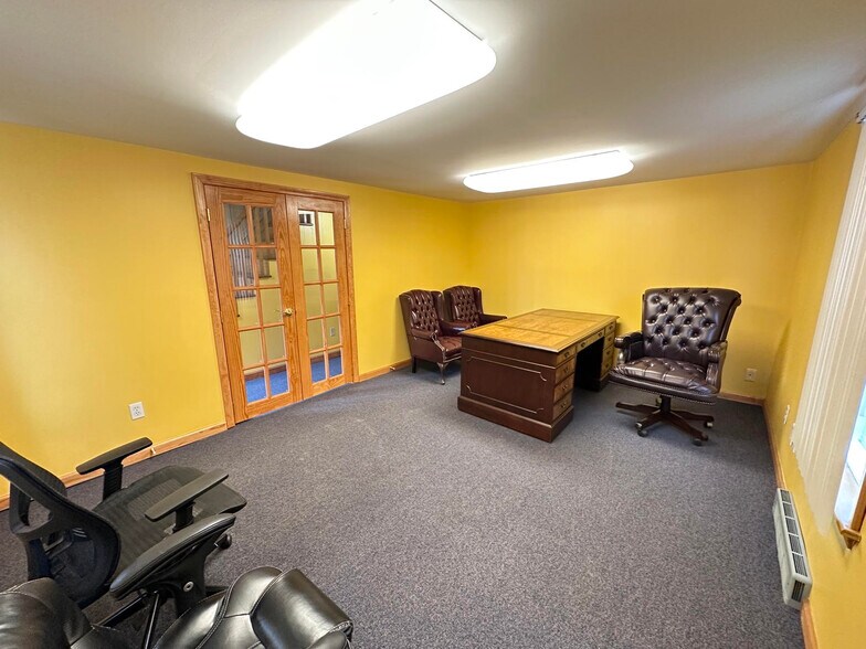 More Photos Of 799 Front St, Chicopee Office For Sale