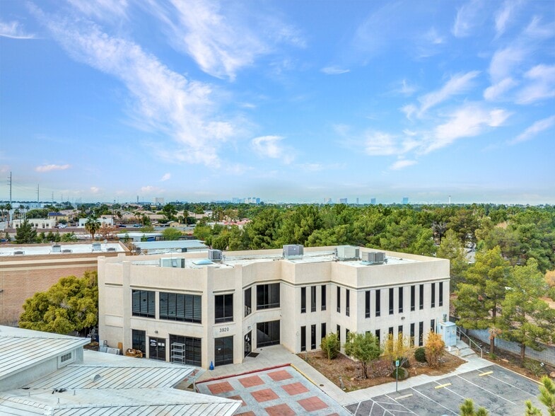 More Photos Of 3920-3930 E Patrick Ln, Las Vegas Loft Creative Space For Sale