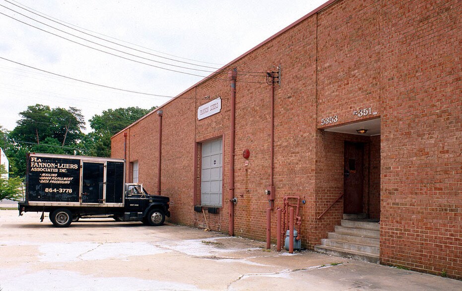 More Photos Of 5345-5353 46th Ave, Edmonston Warehouse For Lease