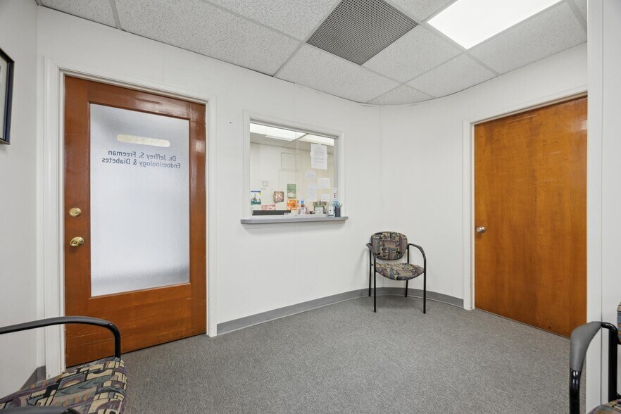 More Photos Of 1569 Medical Dr, Pottstown Office For Lease