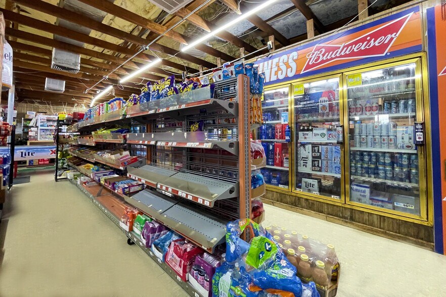 More Photos Of 701 Lincoln Ave, Robstown Convenience Store For Sale