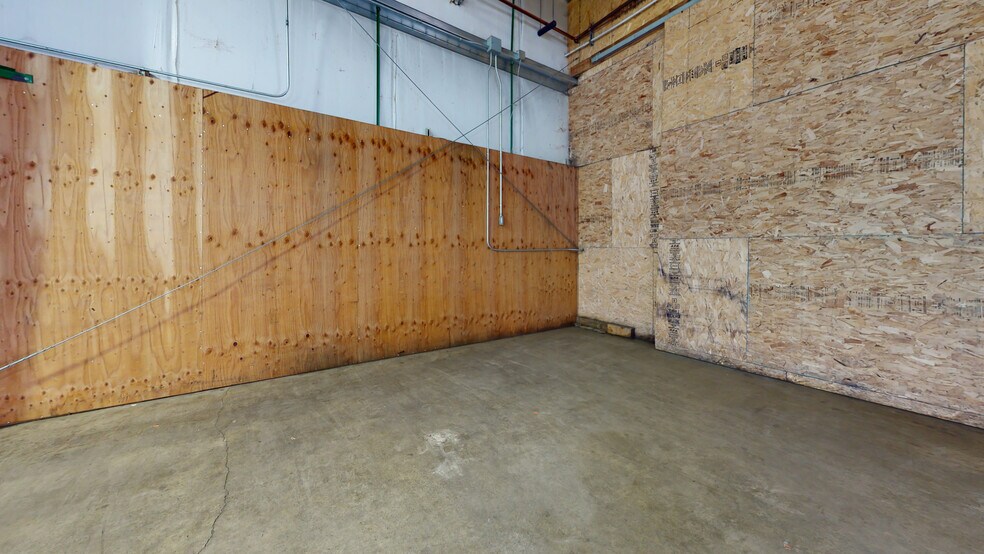 More Photos Of 545 Ronlee Ln NW, Olympia Industrial For Sale