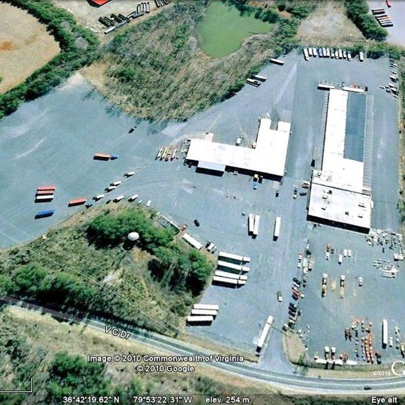 More Photos Of 900 VC Dr, Martinsville Distribution For Lease