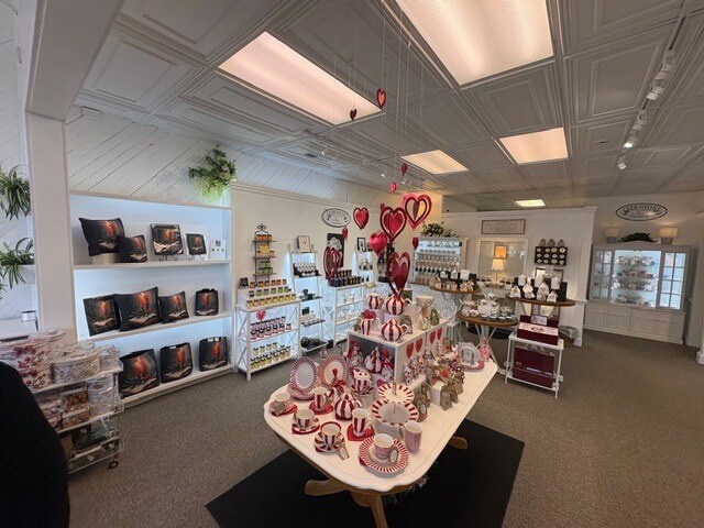 More Photos Of 421-425 S Broad St, Edenton Storefront Retail Residential For Sale