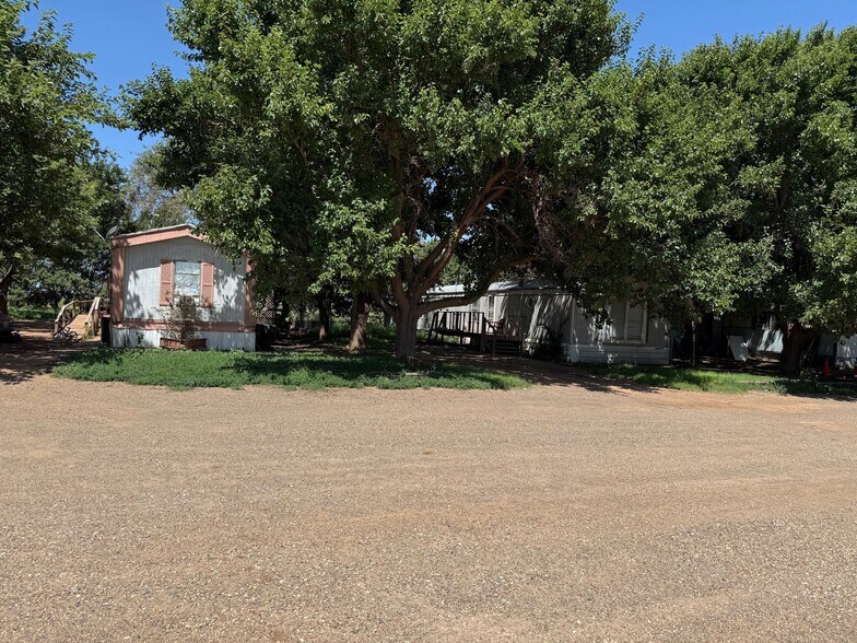 More Photos Of 1530 Interstate Highway 27, Hale Center Manufactured Housing Mobile Home Park For Sale