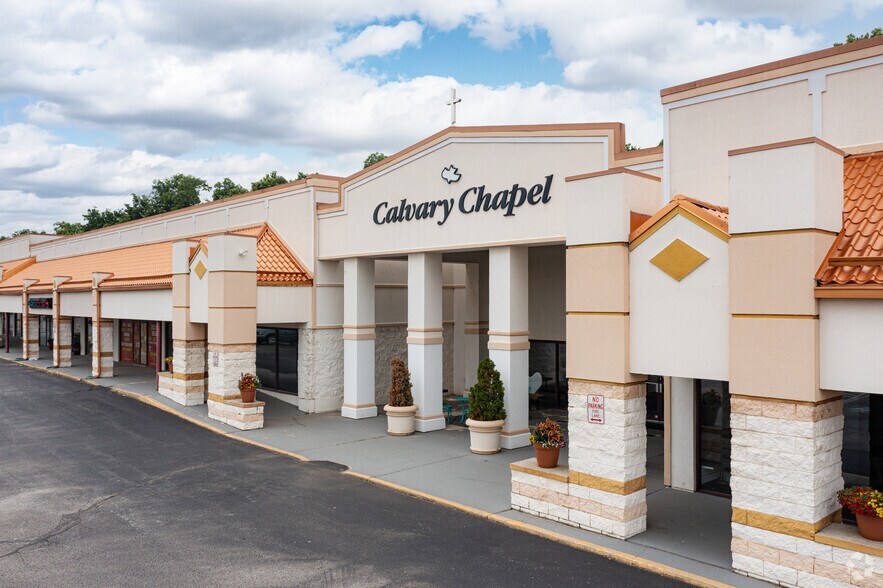 More Photos Of 5955-5965 Boymel Dr, Fairfield Storefront For Lease