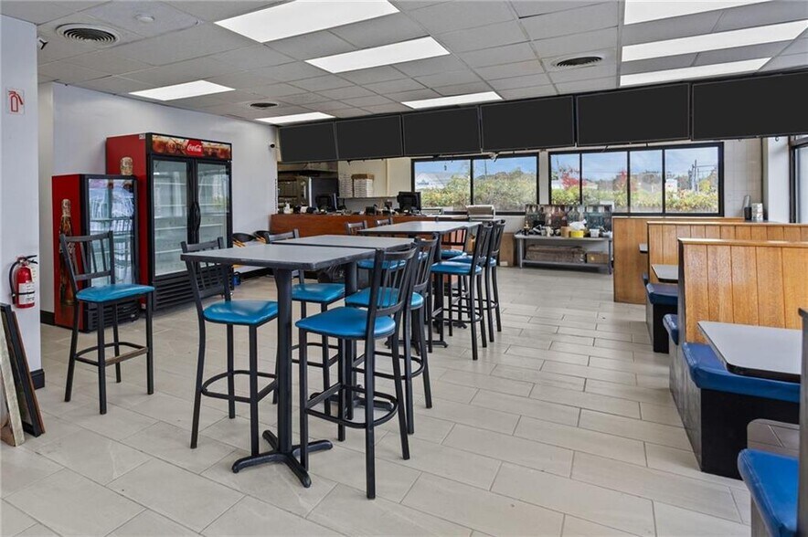 More Photos Of 2792 Pawtucket Ave, East Providence Restaurant For Sale