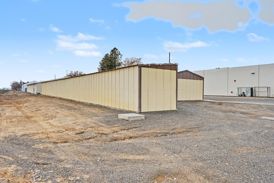 More Photos Of 328 SW Alder St, Ephrata Self Storage For Sale