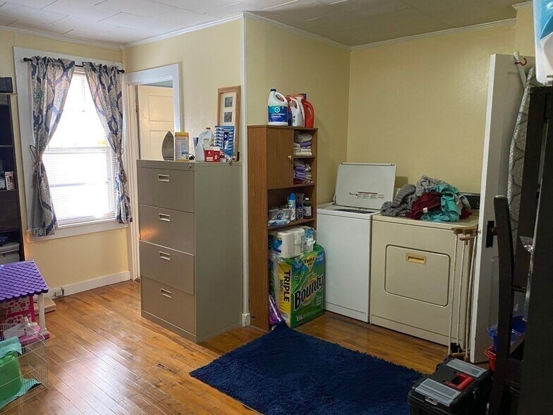 More Photos Of 31-33 Chapel St, Northampton Auto Repair For Sale