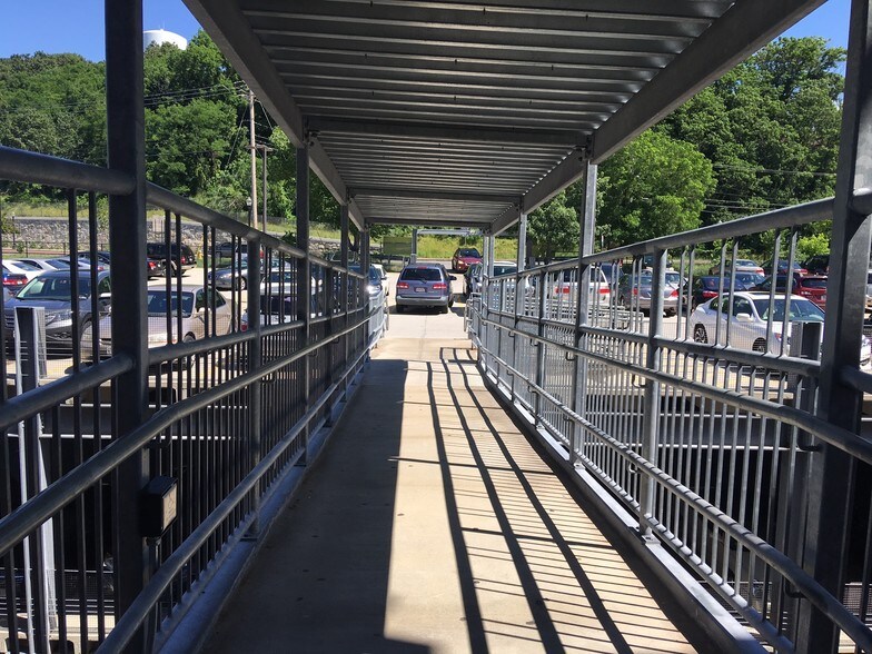 More Photos Of 25 Marston St, Lawrence Medical For Lease