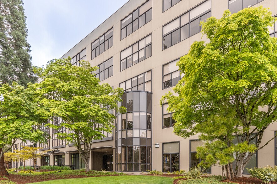 More Photos Of 5100 S Macadam Ave, Portland Office For Lease