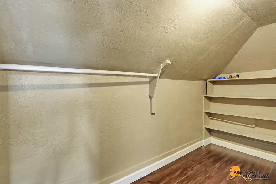 More Photos Of 1335 Hyder St, Anchorage Apartments For Sale