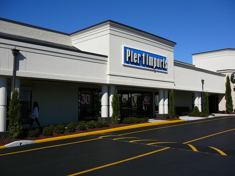 More Photos Of 1-46 Pinecrest Plaza, Southern Pines Unknown For Sale