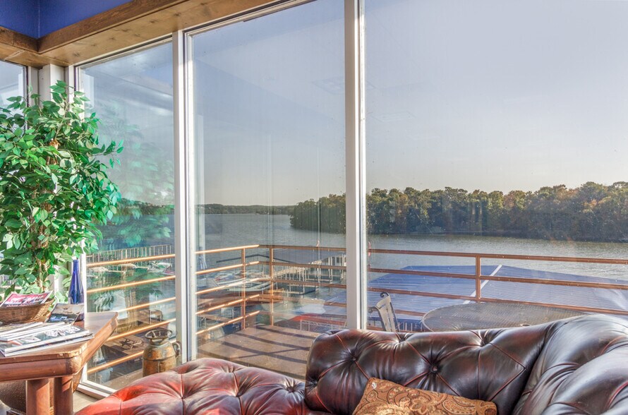 More Photos Of 6550 Pelican Dr, Osage Beach Specialty For Sale