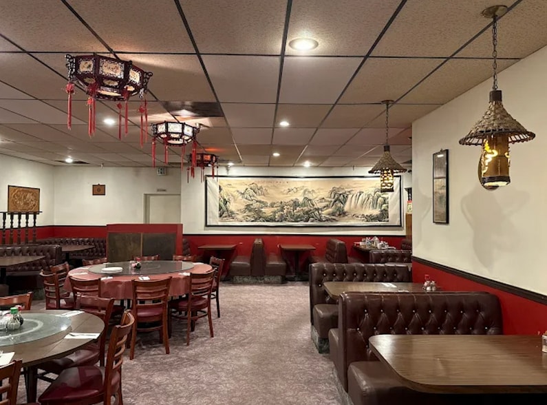 More Photos Of 4020 E Main St, Ventura General Retail For Lease