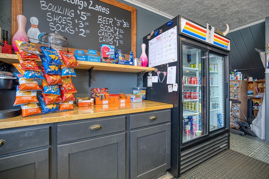 More Photos Of 109 W Main St, Watonga Storefront For Sale