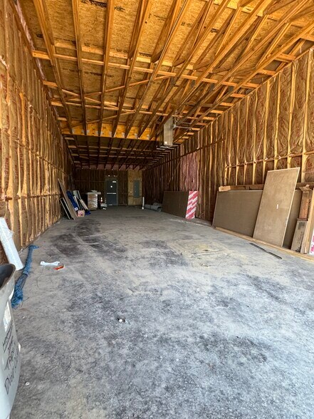 More Photos Of E 121st St, Jenks Medical For Lease