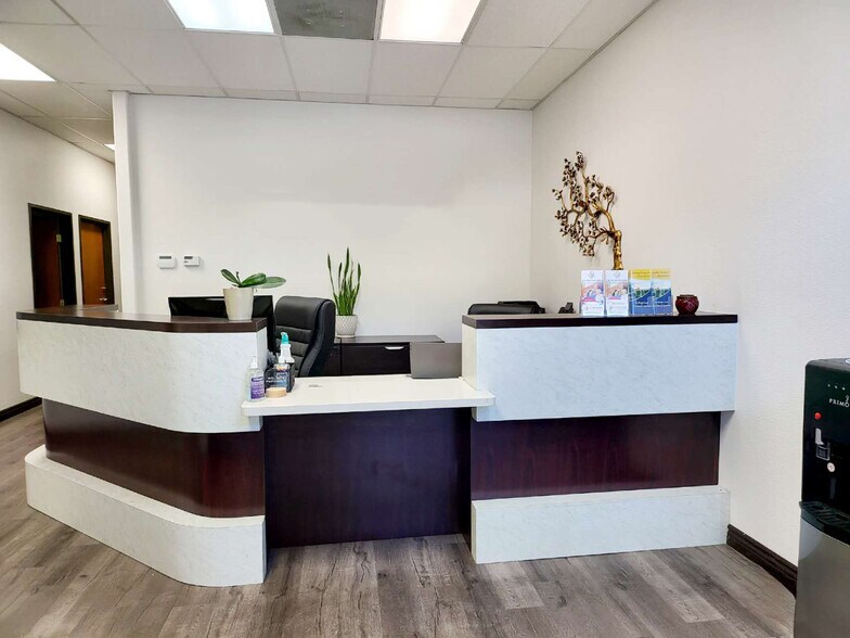 More Photos Of 4827 Laguna Park Dr, Elk Grove Office For Lease