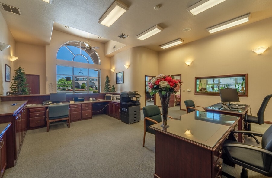 More Photos Of 1444 W Main St, Ripon Medical For Lease