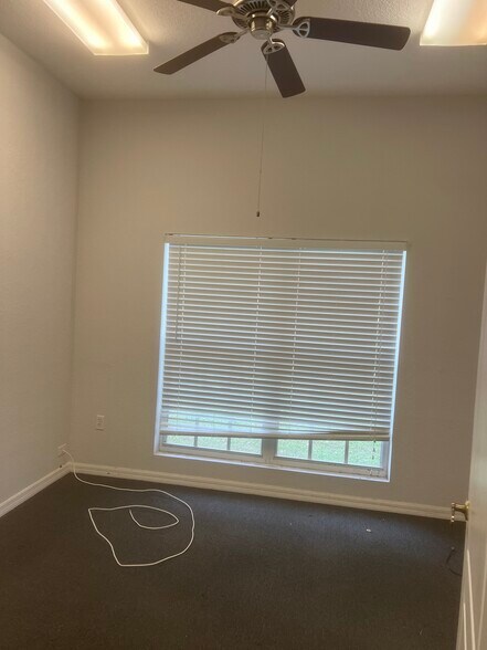 More Photos Of 1435 Collingswood Blvd, Port Charlotte Office For Lease