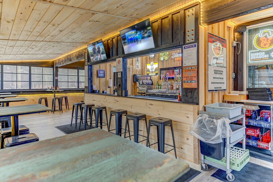 More Photos Of 184 Jamison City Rd, Benton Restaurant For Sale