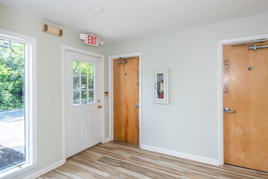 More Photos Of 6750 Brandt Pike, Huber Heights Medical For Sale