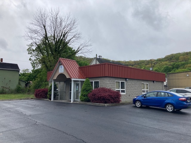 Primary Photo Of 600 Franklin St, Johnstown Healthcare For Sale