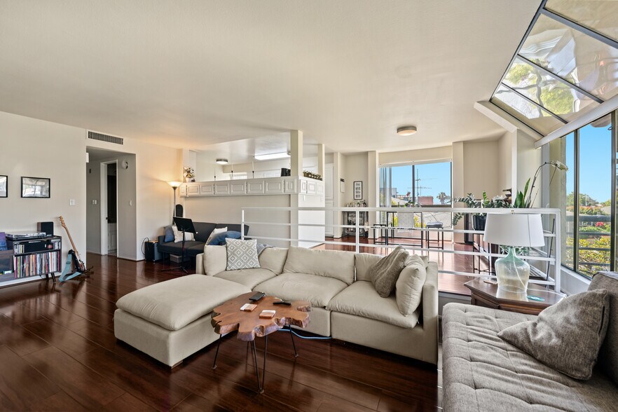 More Photos Of 1360 S Beverly Glen Blvd, Los Angeles Apartments For Sale