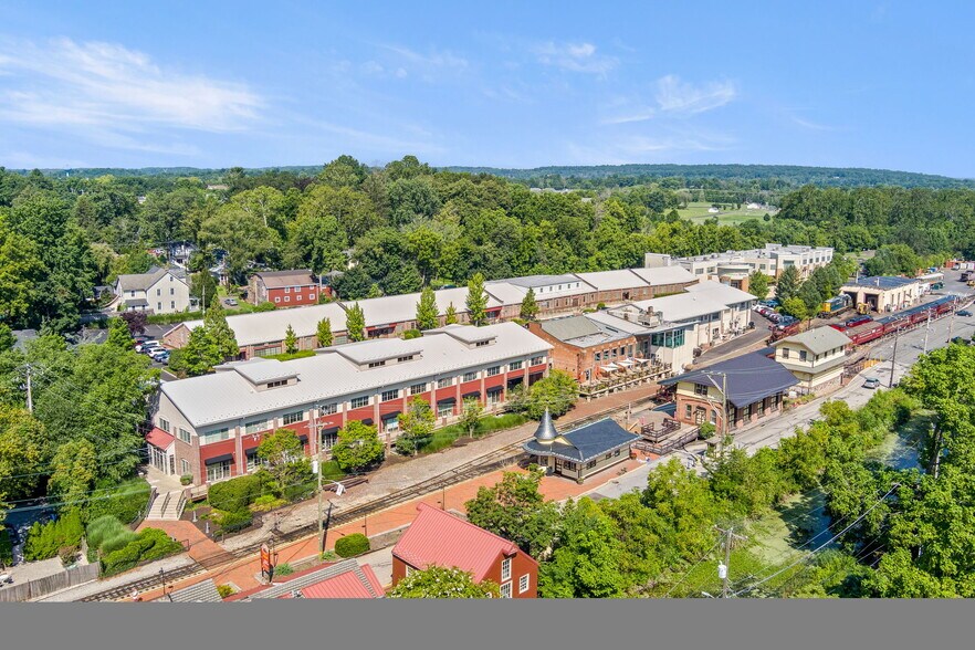 More Photos Of 220-280 Union Square Dr, New Hope Medical For Lease