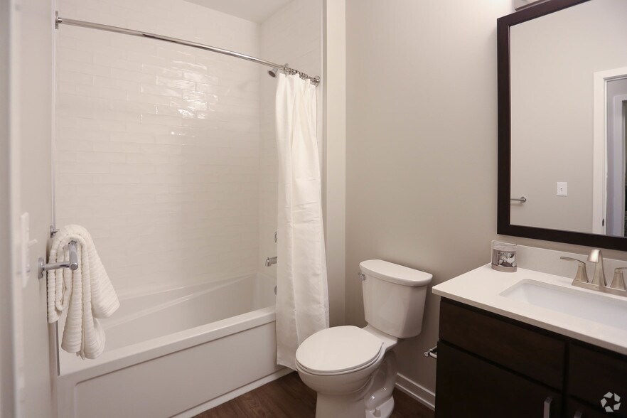 More Photos Of 25-45 N Central Ave, Clayton Apartments For Lease