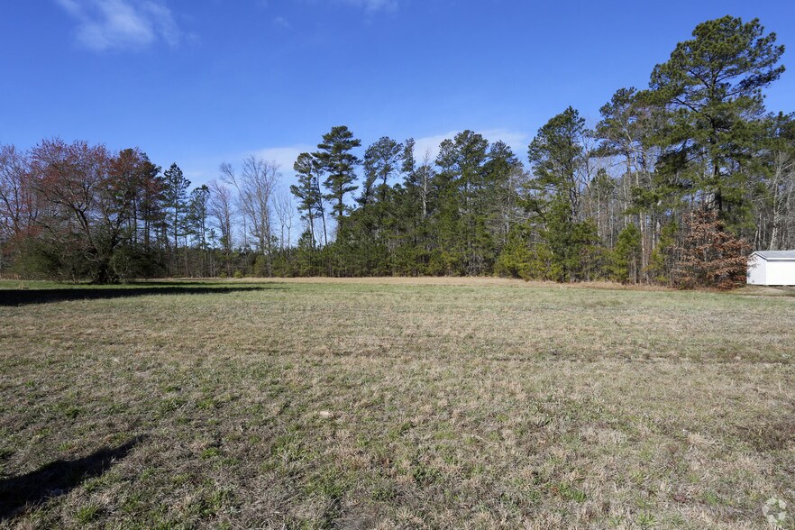 More Photos Of 4466 George Washington Memorial Hwy, Hayes Land For Sale