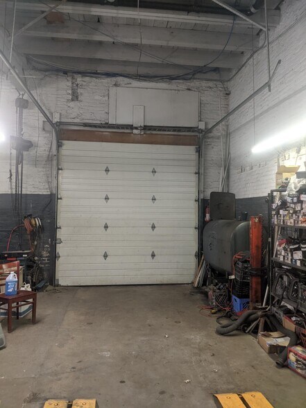 More Photos Of 1619 McKean St, Philadelphia Auto Repair For Sale