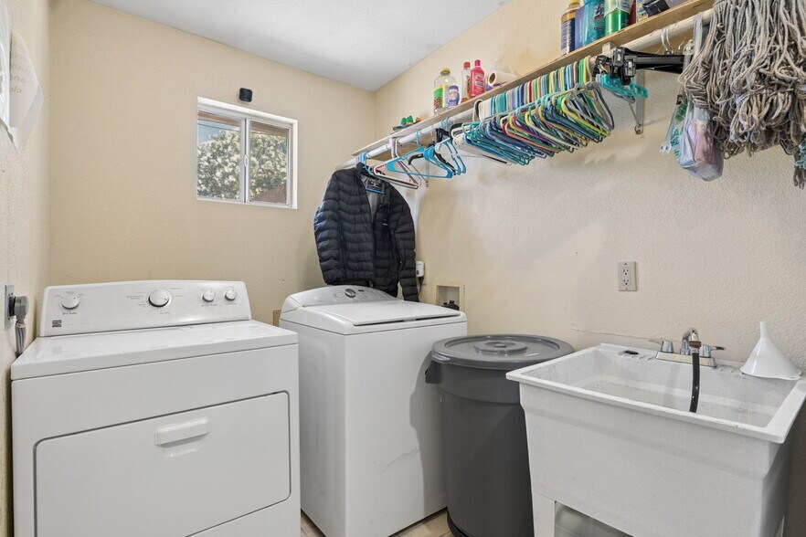 More Photos Of 1707 E Citation Ln, Tempe Assisted Living For Sale