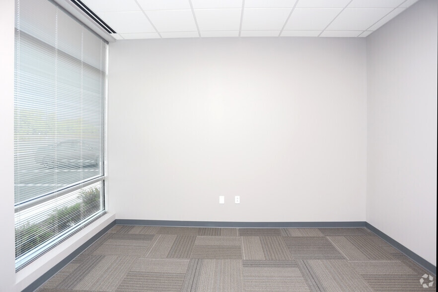 More Photos Of 10015 Archer Drive, Brownsburg Distribution For Lease
