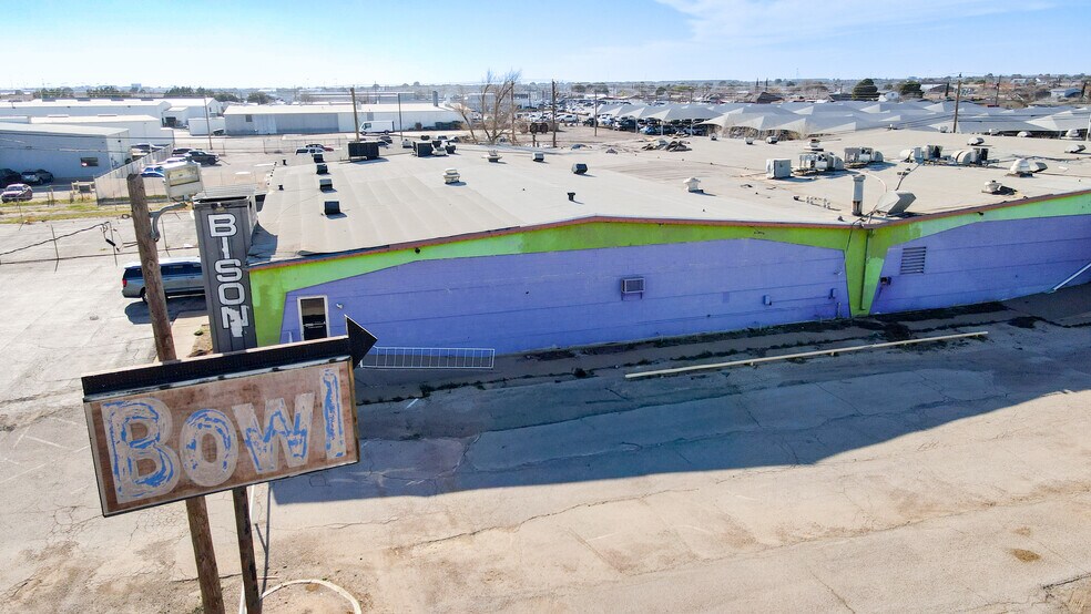 More Photos Of 3920 W Wall St, Midland Bowling Alley For Sale