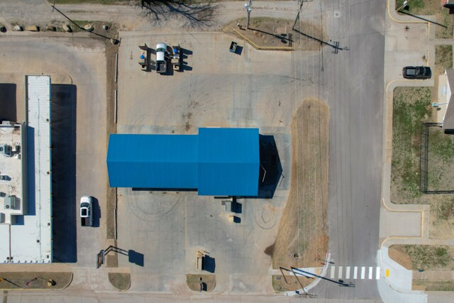 More Photos Of 223 Main, Newkirk Service For Sale