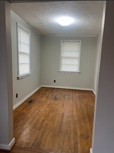 More Photos Of 2306 Crawford Rd, Phenix City Office For Sale