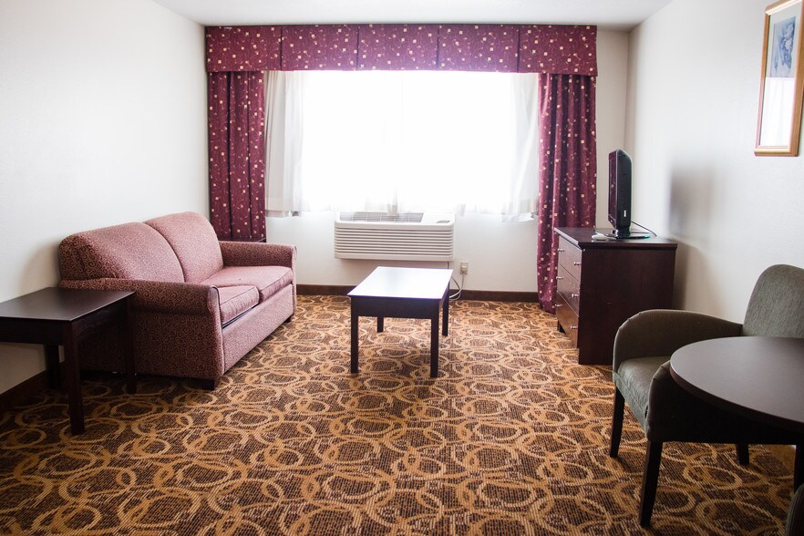 More Photos Of 3610 N Lovington Hwy, Hobbs Hotel For Sale