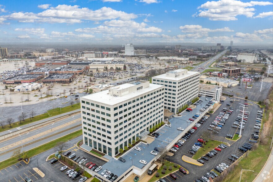 More Photos Of 333 E Butterfield Rd, Lombard Office For Lease