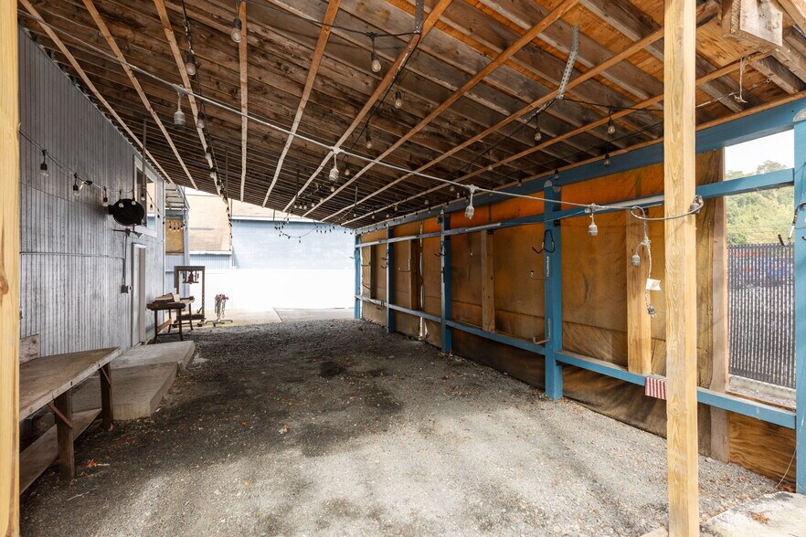 More Photos Of 280 Washington St, North Easton Light Distribution For Sale