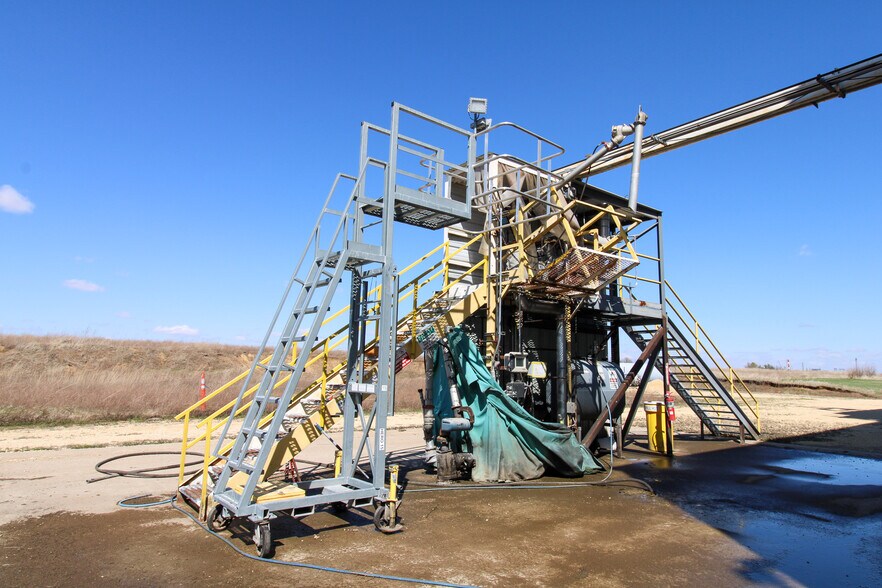 More Photos Of 5640 44th Ave S, Clinton Industrial For Sale