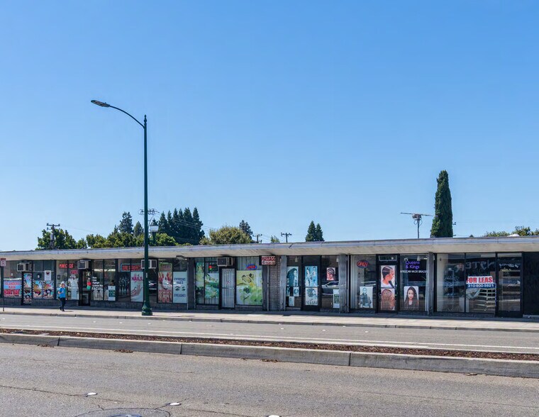 More Photos Of 24471 Mission Blvd, Hayward Freestanding For Sale